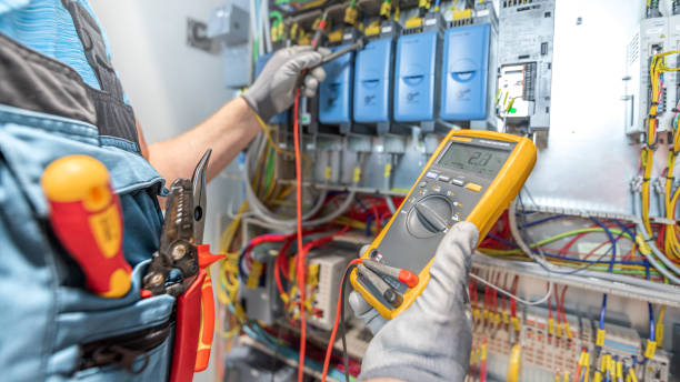 Best 24-Hour Electrician  in Clinton, MO